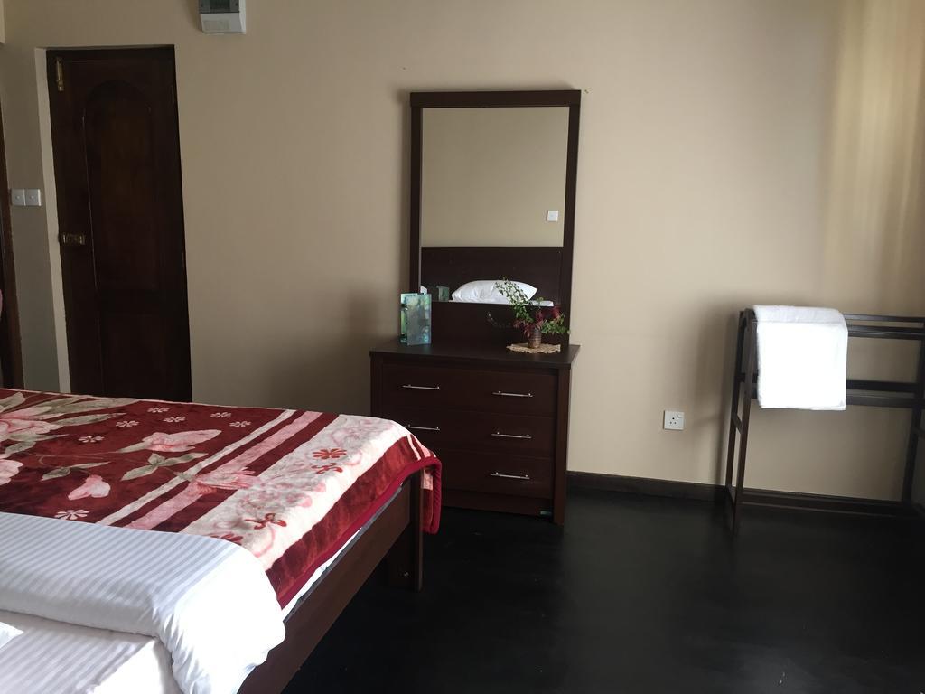 Perera Homestay Нувара-Элия Экстерьер фото