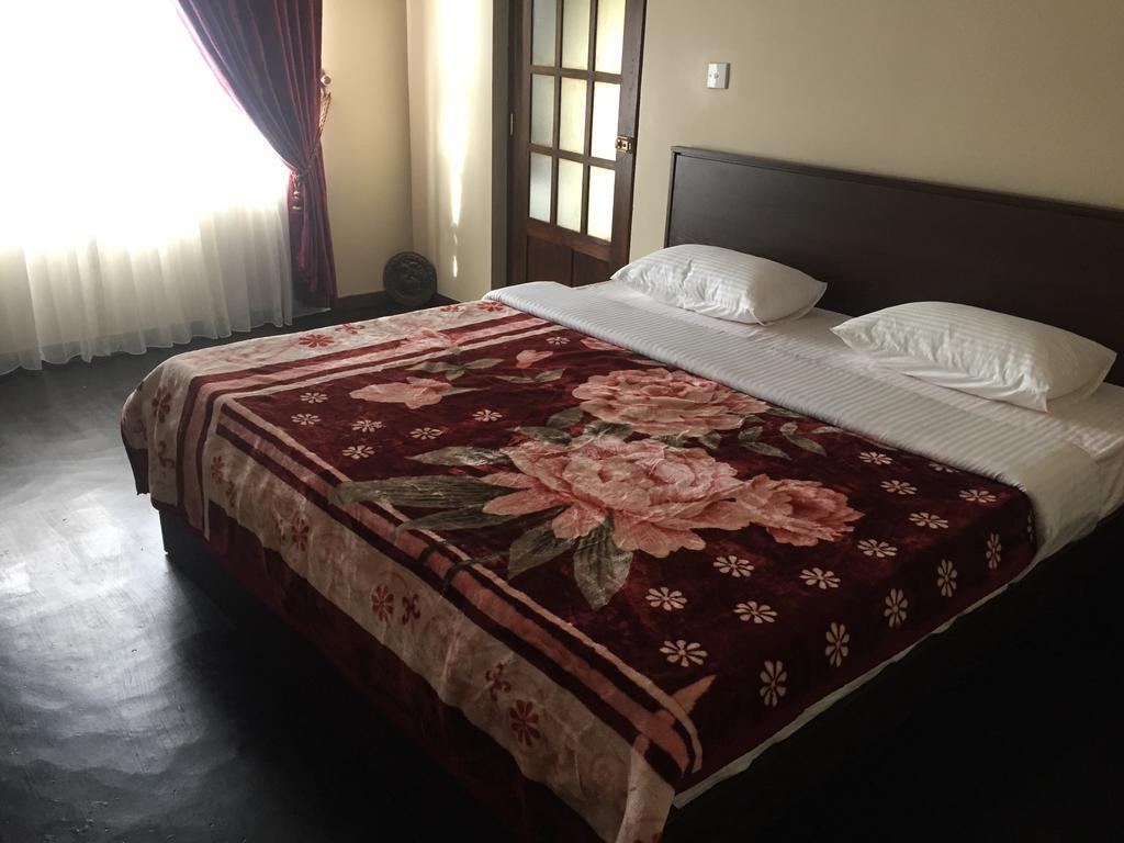 Perera Homestay Нувара-Элия Экстерьер фото